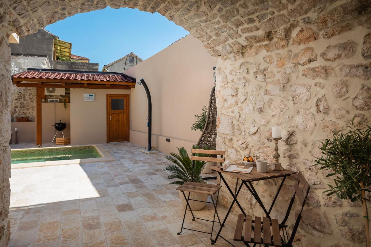 Villa Kameni Dvori Sveti Filip i Jakov Exteriör bild