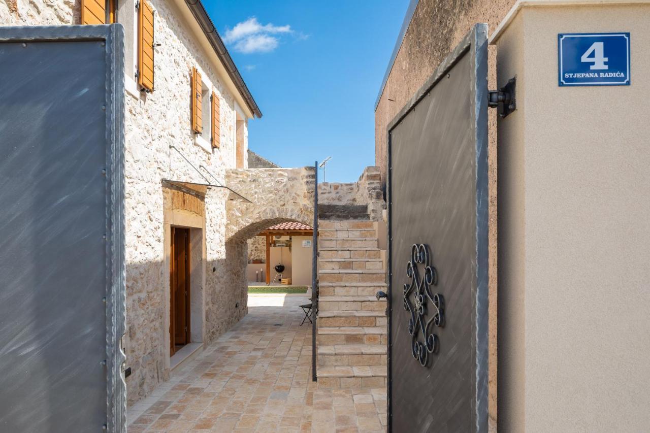 Villa Kameni Dvori Sveti Filip i Jakov Exteriör bild
