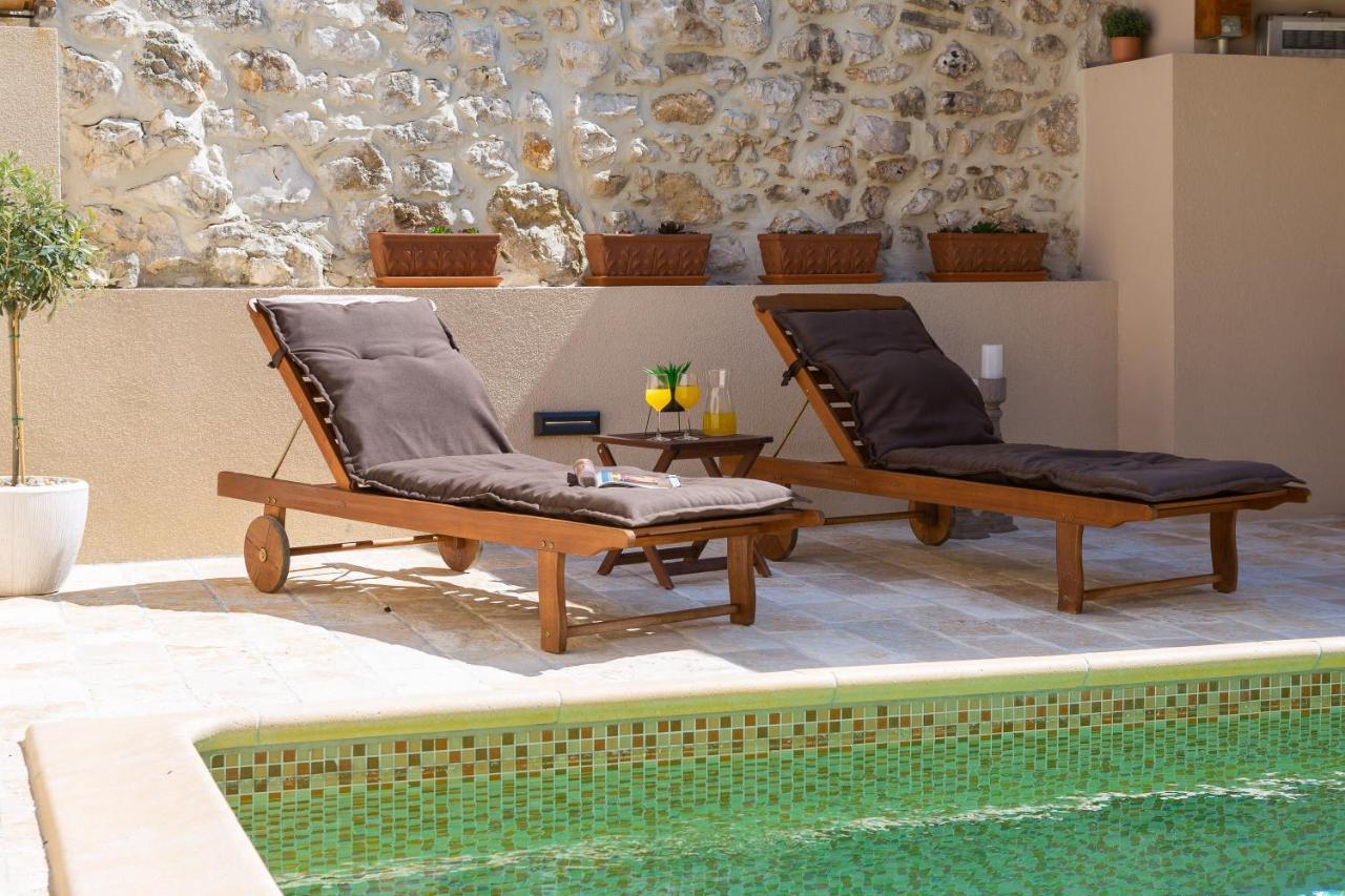 Villa Kameni Dvori Sveti Filip i Jakov Exteriör bild